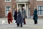 Den Haag 22 december 2023
Fotouurtje met Koning Willem Alexander Koningin Maxima Prinses Amalia Prinses Alexia Prinses Ariane en hun hondje Mambo bij Huis ten Bosch .