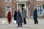 Den Haag 22 december 2023
Fotouurtje met Koning Willem Alexander Koningin Maxima Prinses Amalia Prinses Alexia Prinses Ariane en hun hondje Mambo bij Huis ten Bosch .