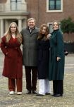 Den Haag 22 december 2023
Fotouurtje met Koning Willem Alexander Koningin Maxima Prinses Amalia Prinses Alexia Prinses Ariane en hun hondje Mambo bij Huis ten Bosch .