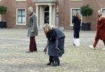 Den Haag 22 december 2023
Fotouurtje met Koning Willem Alexander Koningin Maxima Prinses Amalia Prinses Alexia Prinses Ariane en hun hondje Mambo bij Huis ten Bosch .
