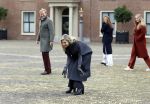 Den Haag 22 december 2023
Fotouurtje met Koning Willem Alexander Koningin Maxima Prinses Amalia Prinses Alexia Prinses Ariane en hun hondje Mambo bij Huis ten Bosch .