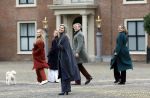 Den Haag 22 december 2023
Fotouurtje met Koning Willem Alexander Koningin Maxima Prinses Amalia Prinses Alexia Prinses Ariane en hun hondje Mambo bij Huis ten Bosch .