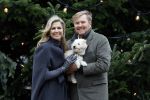 Den Haag 22 december 2023
Fotouurtje met Koning Willem Alexander Koningin Maxima Prinses Amalia Prinses Alexia Prinses Ariane en hun hondje Mambo bij Huis ten Bosch .
