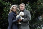 Den Haag 22 december 2023
Fotouurtje met Koning Willem Alexander Koningin Maxima Prinses Amalia Prinses Alexia Prinses Ariane en hun hondje Mambo bij Huis ten Bosch .
