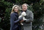 Den Haag 22 december 2023
Fotouurtje met Koning Willem Alexander Koningin Maxima Prinses Amalia Prinses Alexia Prinses Ariane en hun hondje Mambo bij Huis ten Bosch .