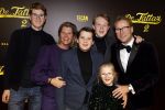 Amsterdam 12 december 2023
Premiere de tata's in Tuschinski. Leo Alkemade met vrouw en kinderen