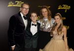 Amsterdam 12 december 2023
Premiere de tata's in Tuschinski. Leo Alkemade Leonie ter Braak Sterre Koning en Sem v d Horst
