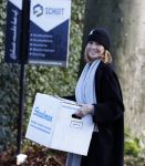Huizen 1 december 2023
Leontine Ruiters tijdens verhuizing naar haar nieuwe huis.