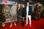 Amsterdam 6 december 2023
Premiere eerste hulp bij kerst  in Pathe Noord van Videoland. Lotta Magnusson met haar kinderen