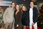 Amsterdam 6 december 2023
Premiere eerste hulp bij kerst  in Pathe Noord van Videoland. Lotta Magnusson met haar kinderen