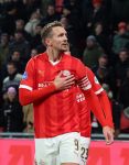 Eindhoven, 7 December 2023
Kompetitiewedstrijd PSV-SC Heerenveen, eindstand 2-0
Luuk de Jong scoort 2-0 die door een handsbal wordt afgekeurd