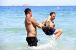 ibiza 17 juli 2012
Ruud Gullit op vakantie met al zijn 6 kinderen Felicity Charmayne Quincy Cheyenne Joelle en Maxim .
Peter Smulders bv