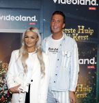 Amsterdam 6 december 2023
Premiere eerste hulp bij kerst  in Pathe Noord van Videoland. Nick Eshuis en Brenda Westers