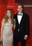 Utrecht 20 december 2023
Sportman / sportvrouw van jaar gala . Niels Laros  en zijn vriendin