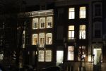 Amsterdam 12 december 2023
Het huis van Olcay Gulsen in kerstverlichting