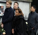 Amsterdam 13 december 2023
Uitvaart dienst Cilly Dartell in de Duif in Amsterdam. Patty Brard en Viktor Brand