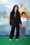 Amsterdam 2 december 2023
Premiere vogelvlucht in Pathe arena .
De cast met oa Floris Gobel Edsilia Rombley Linda Wagemakers Rayen Panday Posy Bakkum Imaani Oosterhuis Karin Bloemen en Thomas Koekkoek