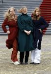 Den Haag 22 december 2023
Fotouurtje met Koning Willem Alexander Koningin Maxima Prinses Amalia Prinses Alexia Prinses Ariane en hun hondje Mambo bij Huis ten Bosch .