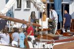 Muiden 11 juni 2023
Prinses Beatrix gaat varen met vrienden op de groene Draeck. oa Aanwezig Prins Constantijn Prinses laurentien Gravin Eloise met (een) vriend.  Prinses Laurentien had ook de hond meegenomen.