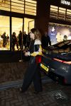 Amsterdam 14 december 2023
Opening van de nieuwe Louis Vuitton winkel op de pc Hooftstraat.
Alle gasten werden met luxe BMW 's gebracht. Prinses Eloise v Oranje