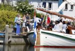 Muiden 11 juni 2023
Prinses Beatrix gaat varen met vrienden op de groene Draeck. oa Aanwezig Prins Constantijn Prinses laurentien Gravin Eloise met (een) vriend.  Prinses Laurentien had ook de hond meegenomen.