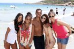 ibiza 17 juli 2012
Ruud Gullit op vakantie met al zijn 6 kinderen Felicity Charmayne Quincy Cheyenne Joelle en Maxim .
Peter Smulders bv