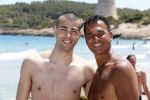 ibiza 17 juli 2012
Ruud Gullit op vakantie met al zijn 6 kinderen Felicity Charmayne Quincy Cheyenne Joelle en Maxim .
Peter Smulders bv