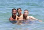 ibiza 17 juli 2012
Ruud Gullit op vakantie met al zijn 6 kinderen Felicity Charmayne Quincy Cheyenne Joelle en Maxim .
Peter Smulders bv