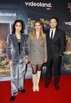 Amsterdam 6 december 2023
Premiere eerste hulp bij kerst  in Pathe Noord van Videoland. Soumaya Ahouaoui, Eva Laurenssen, Teun Luijkx