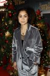 Amsterdam 6 december 2023
Premiere eerste hulp bij kerst  in Pathe Noord van Videoland.  Soumaya Ahouaoui