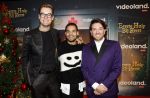 Amsterdam 6 december 2023
Premiere eerste hulp bij kerst  in Pathe Noord van Videoland. Splinter Chabot Mitch Wolterink  en Dook van Dijck