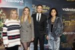 Amsterdam 6 december 2023
Premiere eerste hulp bij kerst  in Pathe Noord van Videoland. Will Koopman Soumaya Ahouaoui Eva Laurenssen Teun Luijkx