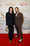 Amsterdam 17 december 2024
Premiere Mufasa (disney) in hotel l'Europe. April Darby met partner