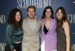 Amsterdam 9 december 2024
Premiere Schitetrend met in de hoofdrollen Holly Brood Gijs Scholten v Asschat Caro Lenssen Hannah Hoekstra Maarten Heijemans Bobbie Mulder Sidar Toksoz  in Tuschinski. Bart Willemsen