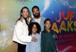 Amsterdam 8 december 2024
Premiere Juf Brakel in Pathe Arena met in de hoofdrollen Nicolette v Dam Martijn Fischer Annette Barlo Ditmar Marlin Flint de Man Floris Gobel Annick Boer Aram v d Rest Bart Oomen Carolina Dijkhuizen ea. Dwight v d Vijver met gezin