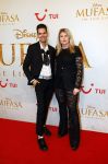 Amsterdam 17 december 2024
Premiere Mufasa (disney) in hotel l'Europe. Glenn Eilbracht en een vriendin