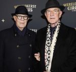Amsterdam 18 december 2024
Kerstcircus in Carre. Hans van Manen met partner