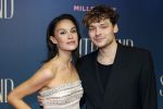 Amsterdam 9 december 2024
Premiere Schitetrend met in de hoofdrollen Holly Brood Gijs Scholten v Asschat Caro Lenssen Hannah Hoekstra Maarten Heijemans Bobbie Mulder Sidar Toksoz  in Tuschinski. Holly Brood en Soy Kroon