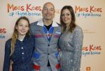 Utrecht 22 december 2024
Premiere Mees Kees in Utrecht . Jochen Otten kwam met vrouw en dochter