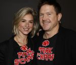 Hilversum 22 december 2024
Boxing infuencers event in studio 21 . Johnny de Mol met zijn vrouw Anouk