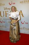 Amsterdam 17 december 2024
Premiere Mufasa (disney) in hotel l'Europe. Pernille la Lau en Addy v d Krommenacker