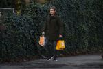 Amsterdam 19 december 2024
Prins maurits en zijn hond doen boodschappen in Amsterdam zuid en ga via het vondelpark naar huis .