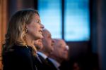 Amsterdam 3 december 2024
Uitreiking Prins Calus prijzen in het paleis op de dam . Aanwezig names koninklijke familie , Koning Willem Alexander Prins Constantijn Prinses Laurentien  en Prinses Mabel .