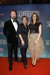Amsterdam 9 december 2024
Premiere Schitetrend met in de hoofdrollen Holly Brood Gijs Scholten v Asschat Caro Lenssen Hannah Hoekstra Maarten Heijemans Bobbie Mulder Sidar Toksoz  in Tuschinski. Rachel v Bommel