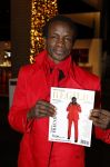 Amsterdam 13 december 2024
Regilio Tuur presenteert zijn magazine op de masters Expo . Zijn moeder en familie zijn aanwezig.