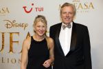 Amsterdam 17 december 2024
Premiere Mufasa (disney) in hotel l'Europe. Sandra Ysbrandy met man