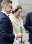 Amsterdam 11 december 2025
 Koning Willem-Alexander en koningin Maxima verwelkomende president van Finland Alexander Stubb met zijn echtgenote Suzanne Innes-Stubb op de Dam op de eerste dag van een tweedaags staatsbezoek aan Nederland