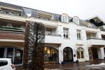 Laren 9 januari 2026
Andre v Duin heeft onlangs de penthouse gekocht naast de penthouse die hij afgelopen zomer kocht . Hij gaat van de 2 appartementen 1 appartement maken