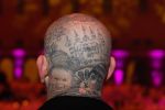 Amsterdam 6 december 2025
Diversity sport gala in het scheepvaartmuseum . Ben Saunders kwam met zijn vriendin . Ben heeft achter op zijn hoofd een tatoo van zijn kind en vriendin staan