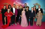 Amsterdam 7 december 2025
Premiere Juf Braaksel in Pathe Noord . cast met oa Nicolette v Dam Victoria Koblenko Martin v d Waardenberg Juvat Westendorp Annick Boer Carolina dijkhuizen Caro Klibansky Carry Slee ea.